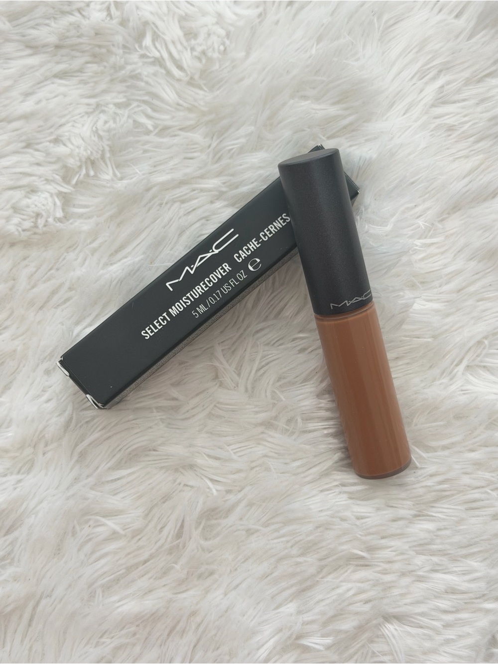MAC Cosmetics Select Moisturecover Concealer - NW 40